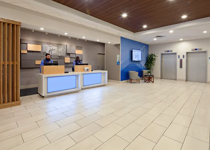 Holiday Inn Express Los Angeles Lax Airport By Ihg