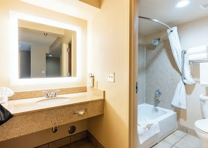 Grand Canyon Hotel & Suites