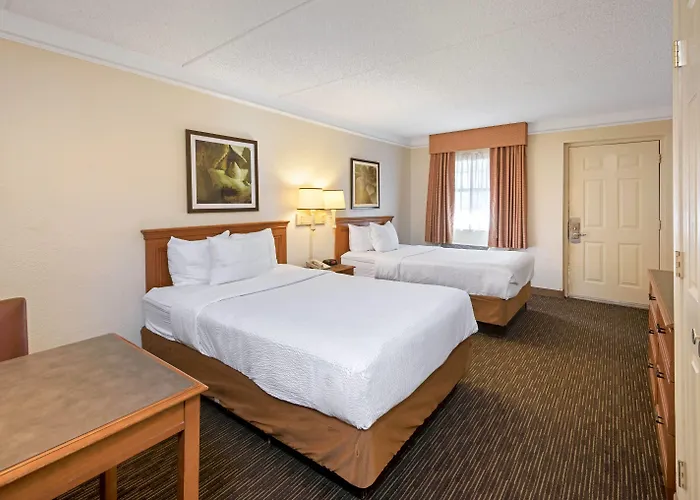La Quinta Inn By Wyndham San Antonio Market Square