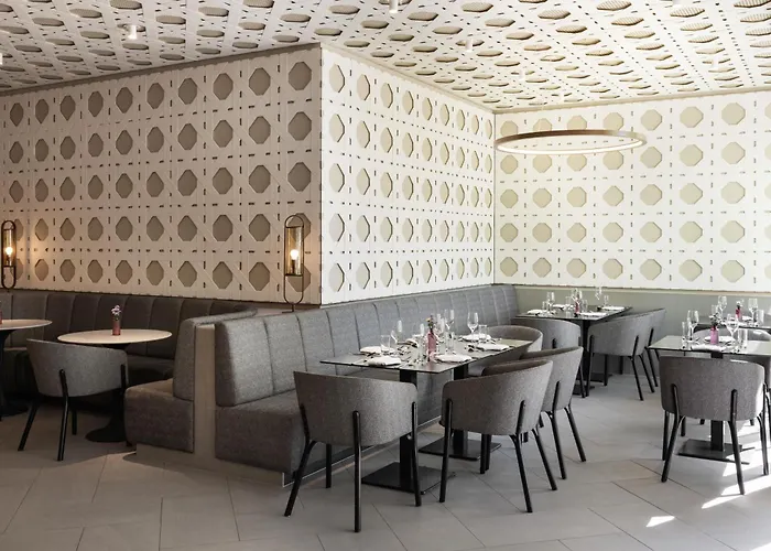 Doubletree By Hilton Vienna Bosei