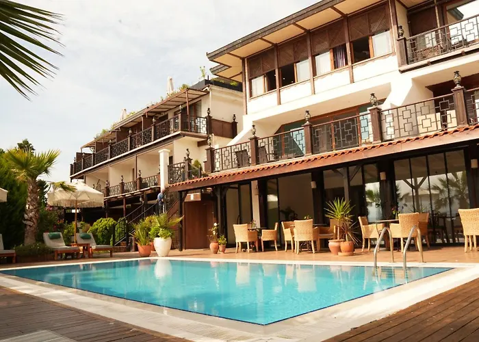 Phellos Suites Boutique Hotel