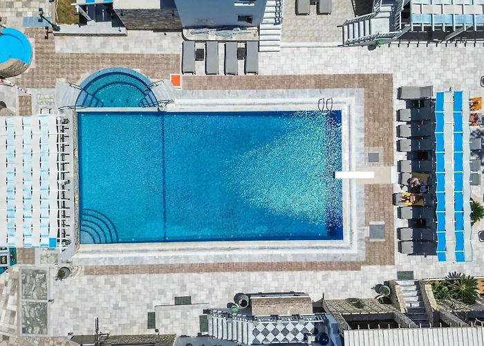 Contaratos Beach Hotel
