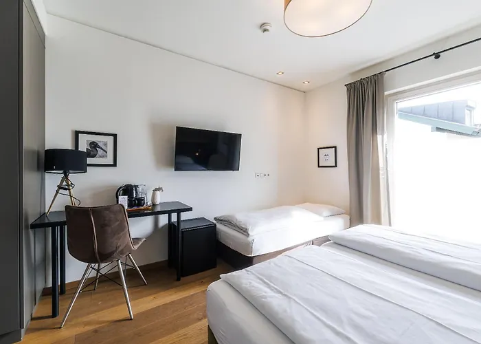Two Timez - Boutique Hotel - With Ac