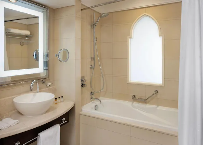 Sheraton Oman Hotel, Muscat