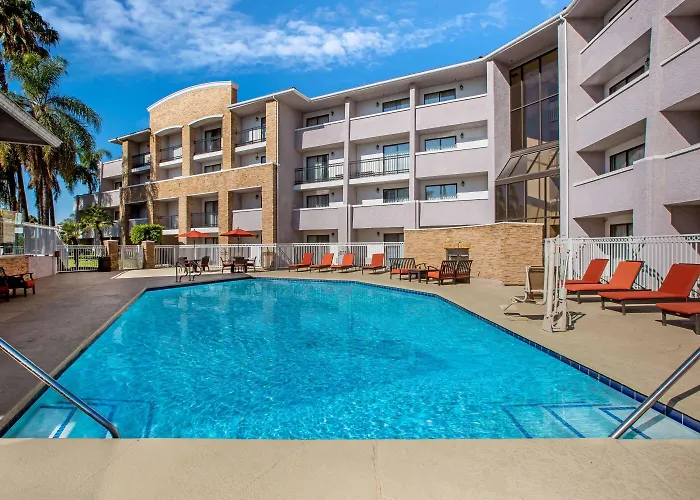 La Quinta By Wyndham Pomona