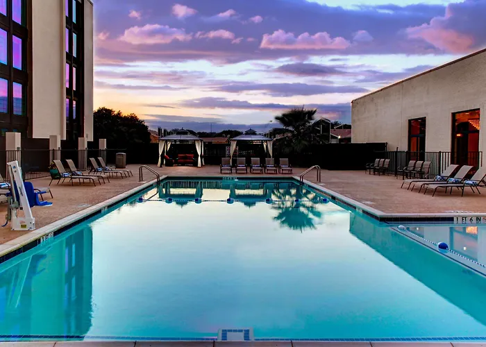 Doubletree By Hilton Arlington Dfw South