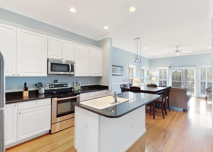 81 Waters Edge - Townhome - Pool