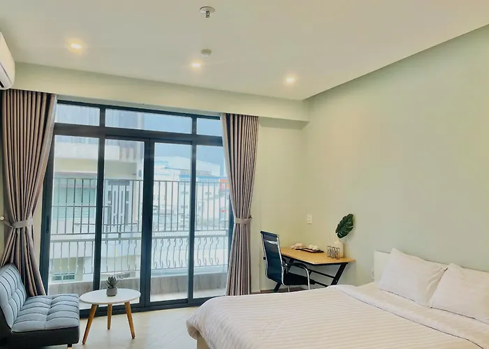 Midmost C22 Apartment