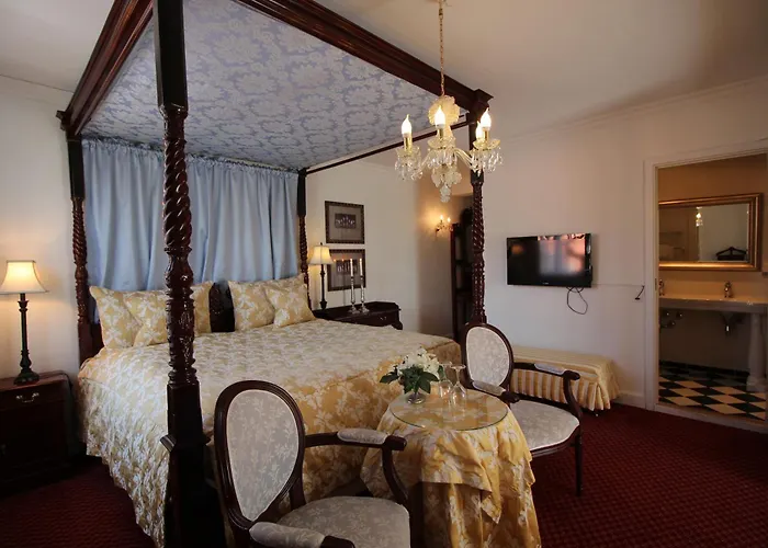Sauntehus Castle Hotel