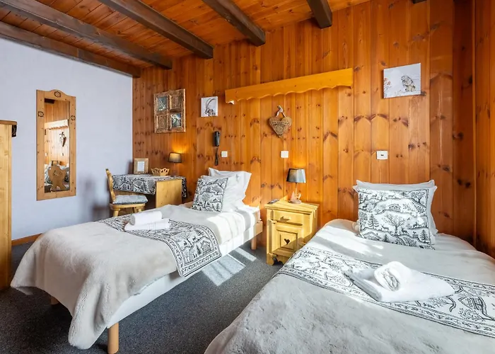 Hotels Les Catrems & Le Montagnou