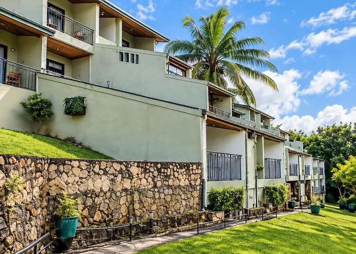 Lavendish Lake Giritale - Former Giritale Hotel
