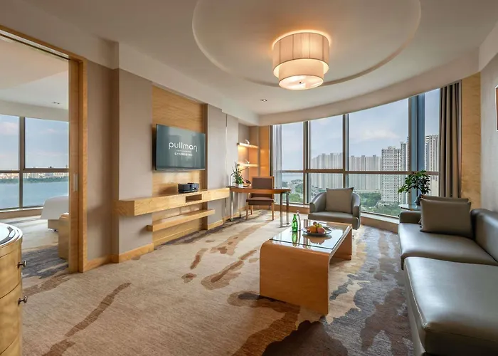 Pullman Linyi Lushang
