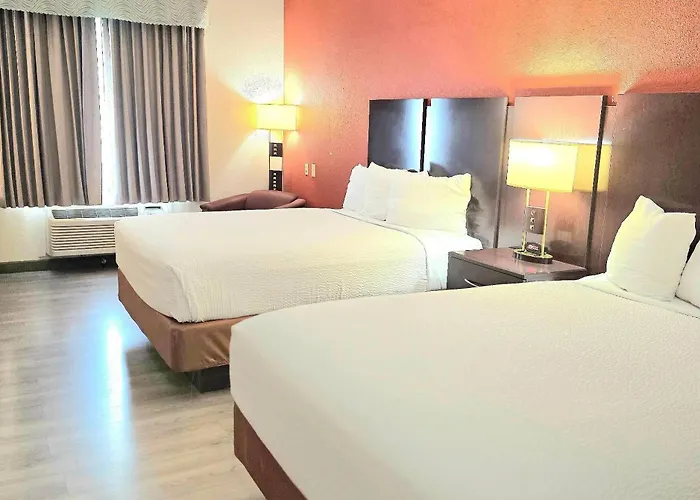 Ramada By Wyndham South Waco