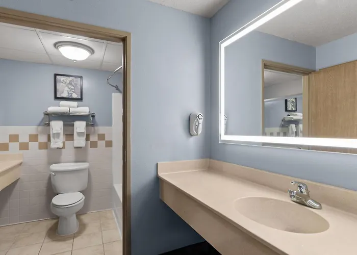 Americinn By Wyndham Monmouth