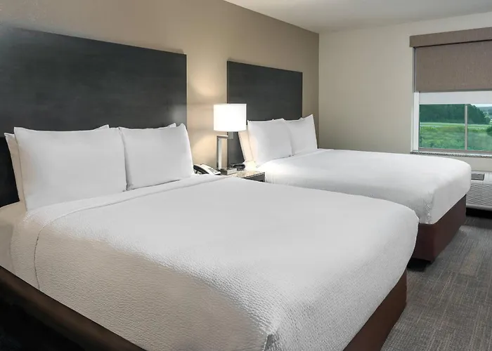 Coral Pointe Sarasota, An Ascend Collection Hotel
