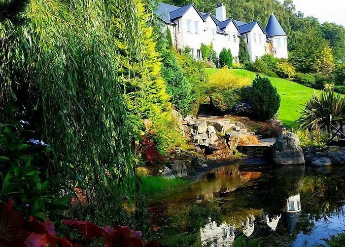 Loch Ness Lodge