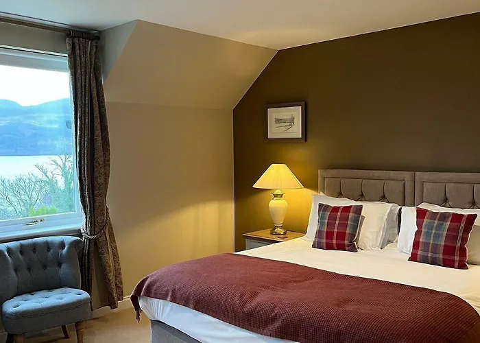 Loch Ness Lodge