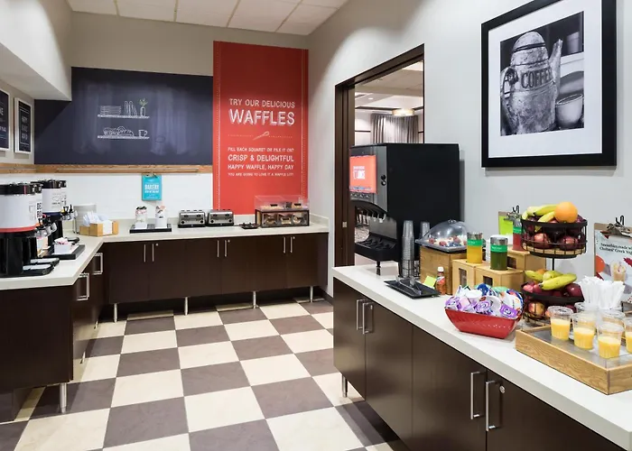 Hampton Inn & Suites Chicago North Shore