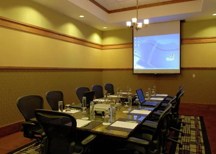 Doubletree By Hilton Libertyville-Mundelein