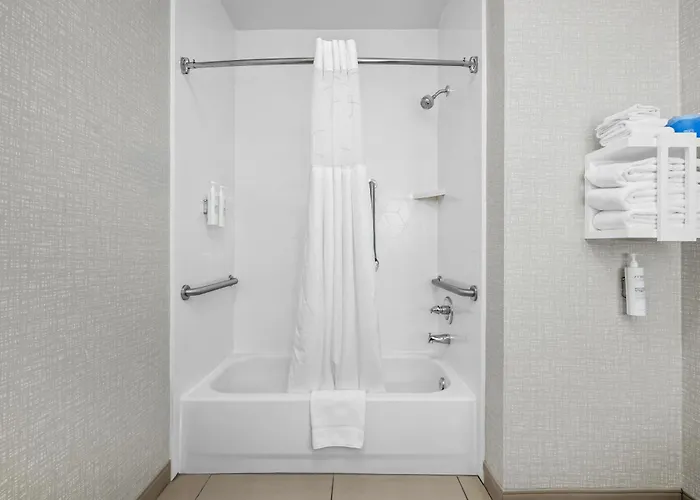 Hampton Inn Bloomington West