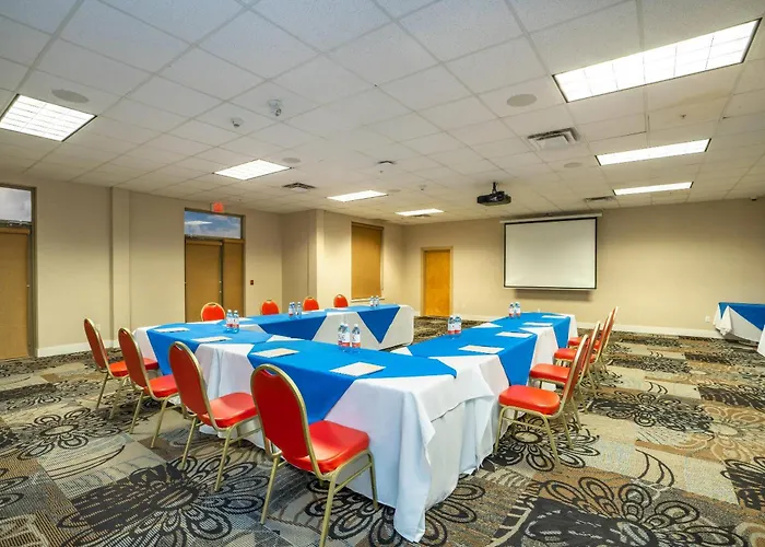 Comfort Inn & Suites Surrey