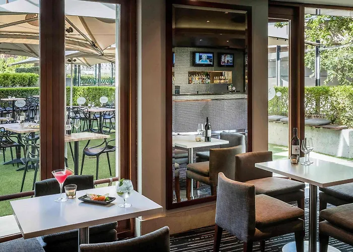 Quay West Suites Melbourne