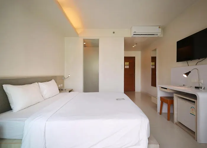 Sunshine Hotel & Residences