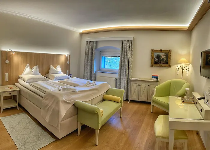Hotel Schloss Lerchenhof