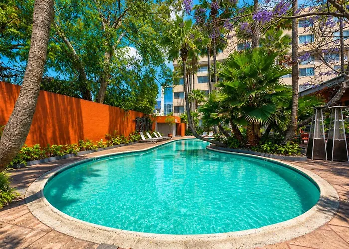 Wyndham Garden Tijuana Palacio Azteca