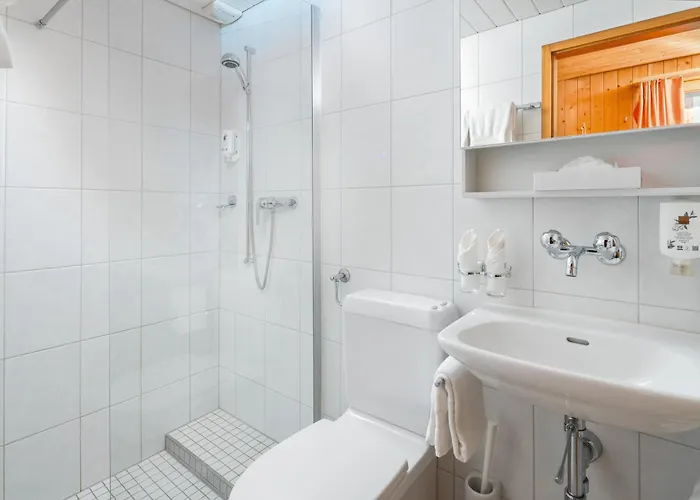 Hotel Lindenhof By Crossworld Ag