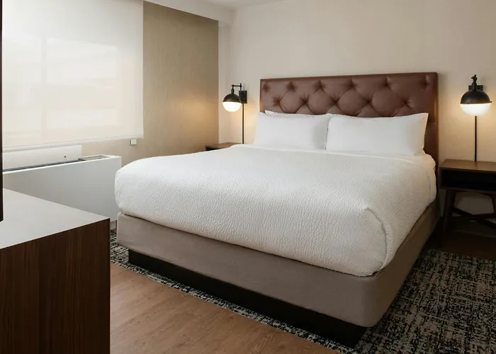 Four Points By Sheraton Bellingham Hotel & Conference Center