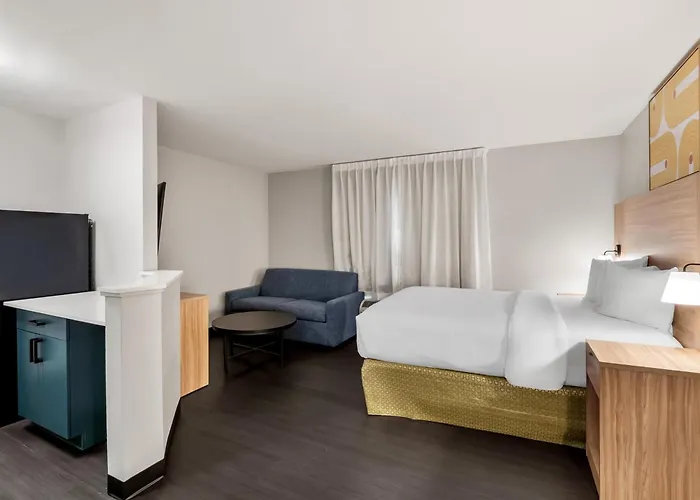 Sonesta Simply Suites Detroit Novi