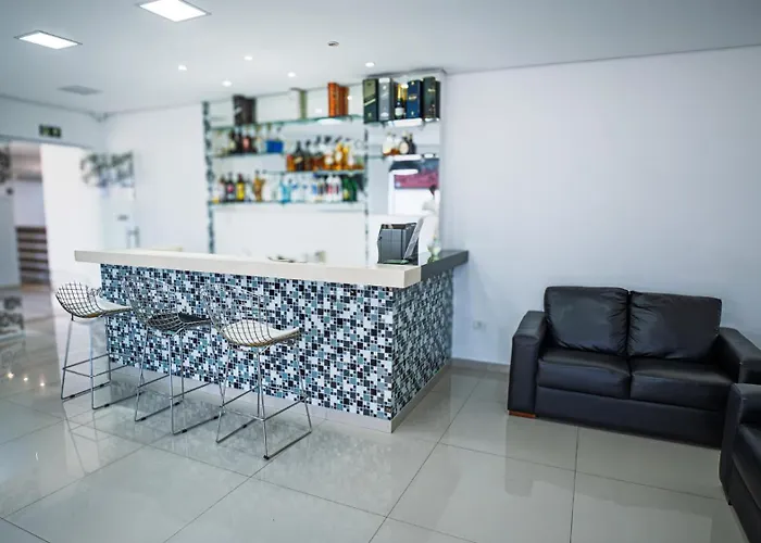 Monte Serrat Hotel