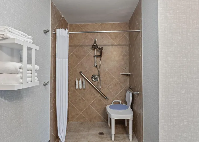 Hampton Inn & Suites Denison
