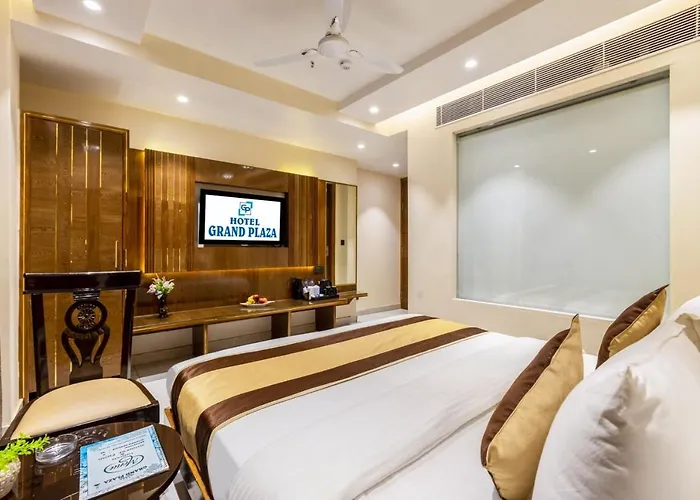 Hotel Grand Plaza - Near New Delhi Railway Station And Connaught Place - By M S Hospitality