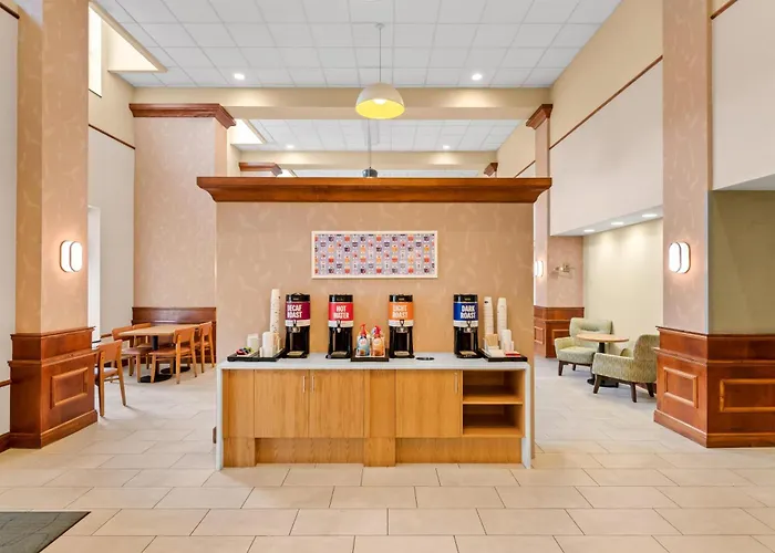 Hampton Inn & Suites Williamsburg-Central