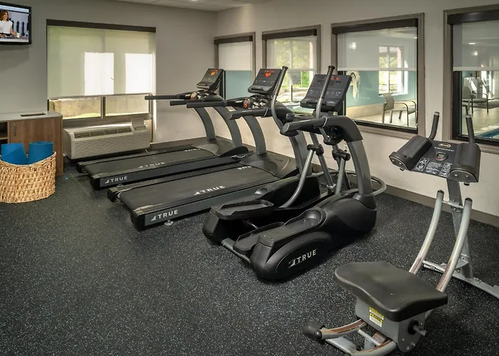 Holiday Inn Express & Suites Cross Lanes By Ihg