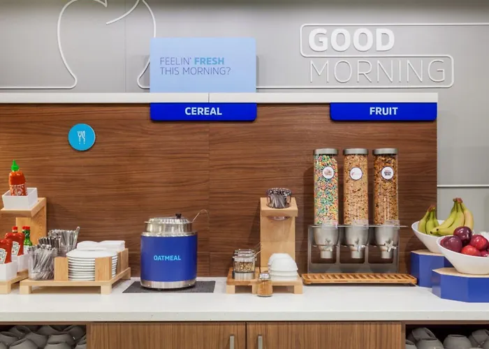 Holiday Inn Express & Suites - Firestone - Longmont By Ihg