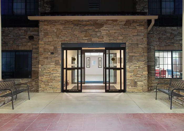 Holiday Inn Express Hotel & Suites Longmont By Ihg
