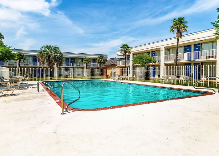 Motel 6-Natchitoches, La