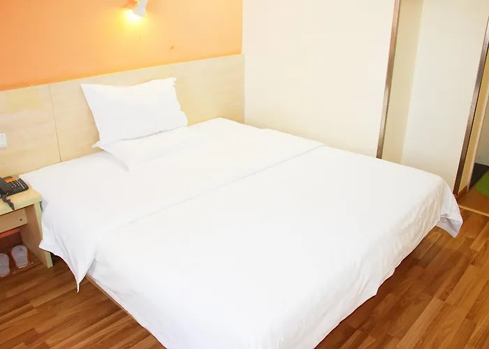 Iu Hotel Zhanjiang Guomao City Square