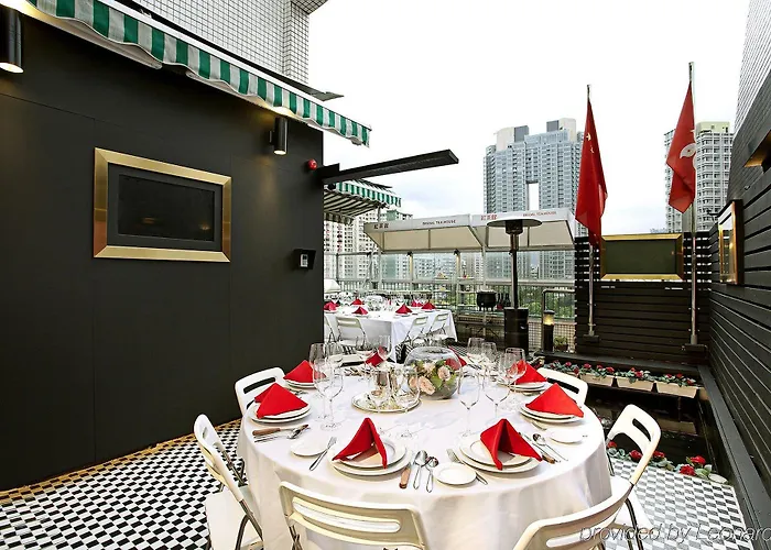 Bridal Tea House Hotel- Hung H
