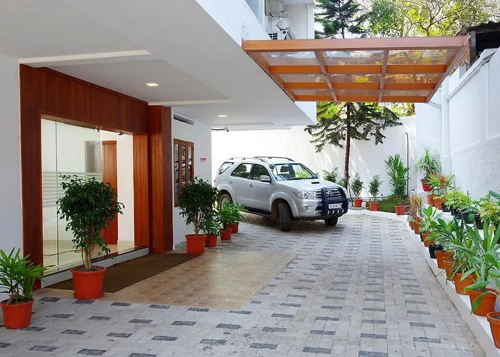 Iswarya Residency
