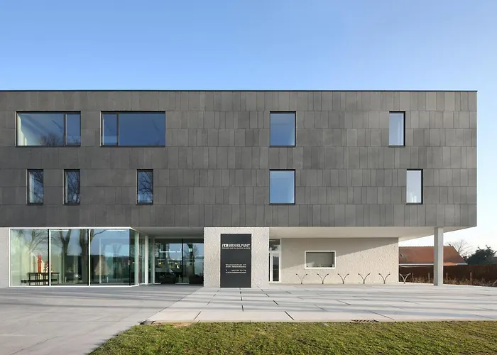 Hotel Middelpunt - Gratis Parking - Ontbijt Inbegrepen!