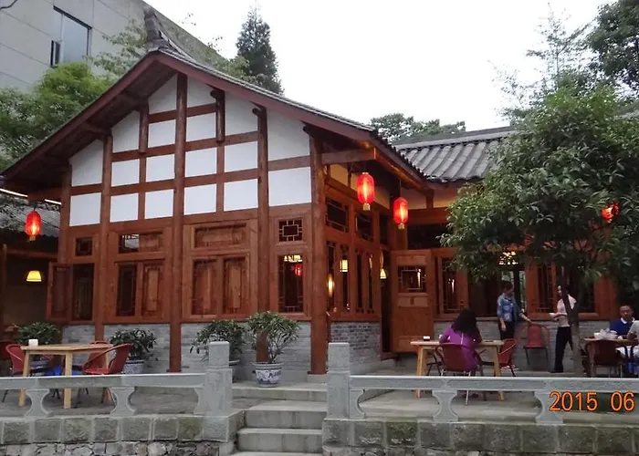 Huasheng Hot Spring Hotel