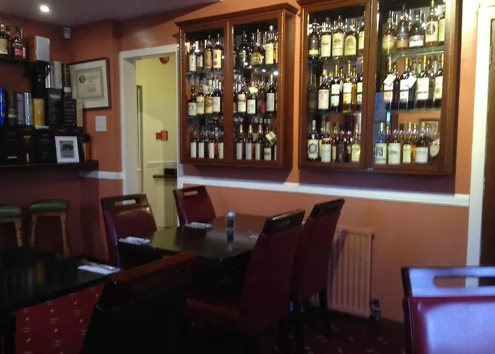Highlander Inn