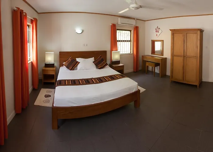 Anse Soleil Beachcomber Hotel&Self Catering