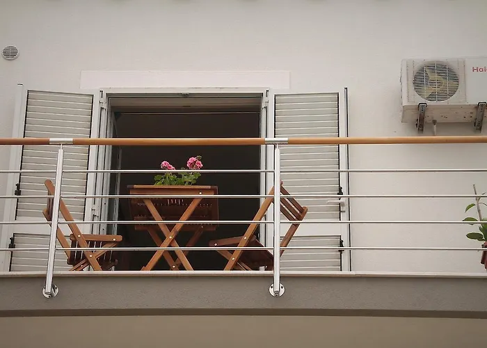 Marina Guesthouse
