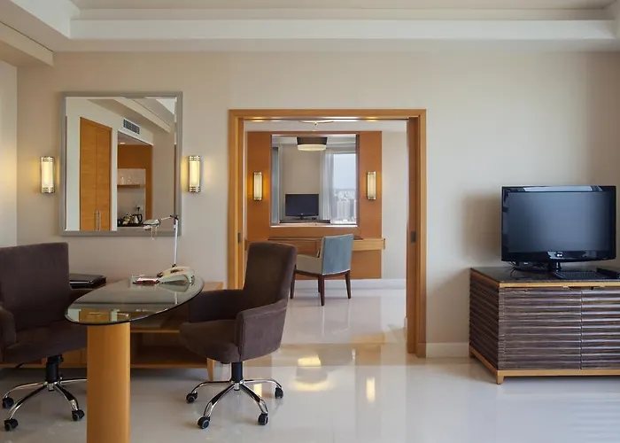 Crowne Plaza Hotel Dandong