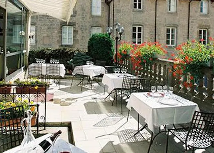 Logis Hotel Le Cheval Blanc